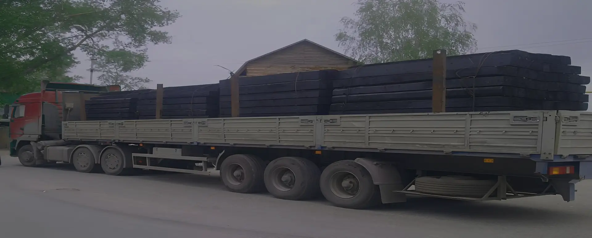 Сервис от транспортной компании по доставке шпал по России из Среднего автотранспортом